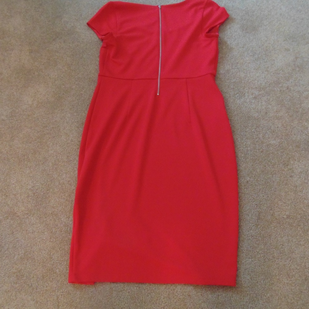 Dress - Picture 3 of 3
